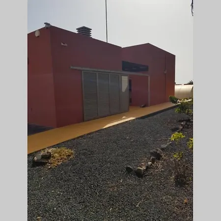 Villa Nicola * La Guirra